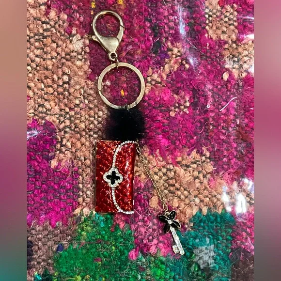 Elegant Red Keychain with Gold Accents - Picture 1 of 3